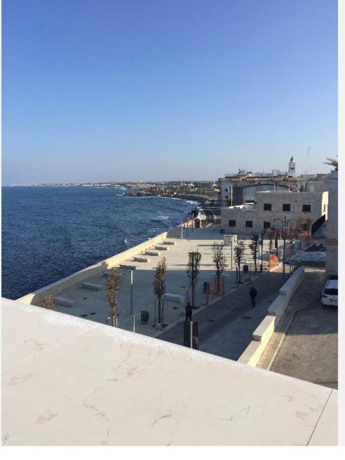 Appartement La Terrazza Sul Mare à Giovinazzo Extérieur photo